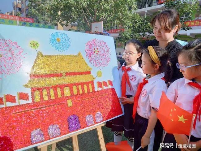 4岁父母双亡,6岁被拐卖,85岁惨死牛棚,后人却欠她一句感谢